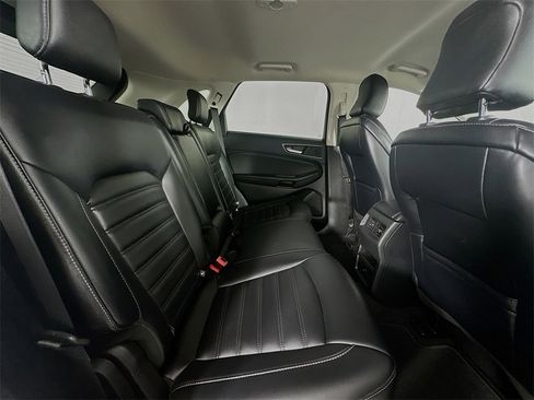 Used 2023 Ford Edge SEL image 9