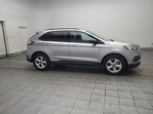 Used 2020 Ford Edge SE FWD image 11