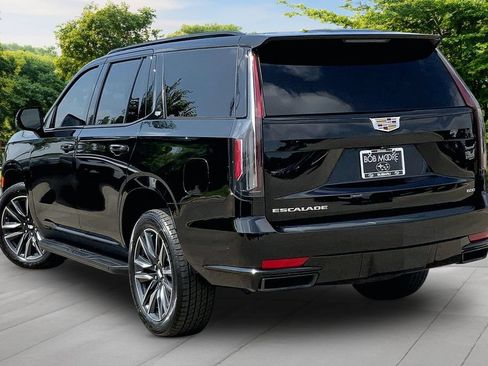 Used 2023 Cadillac Escalade Sport AWD/4WD image 4
