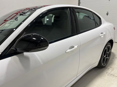 Used 2023 Alfa Romeo Giulia Veloce image 11