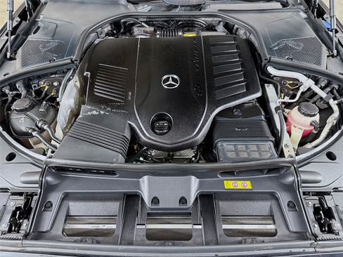 Used 2022 Mercedes-Benz S 500 4MATIC w/ AMG Line Package image 32