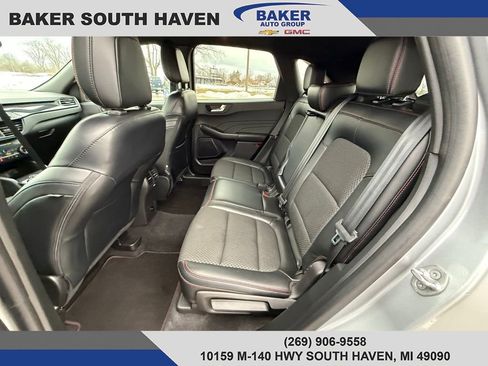 Used 2023 Ford Escape ST-Line image 11