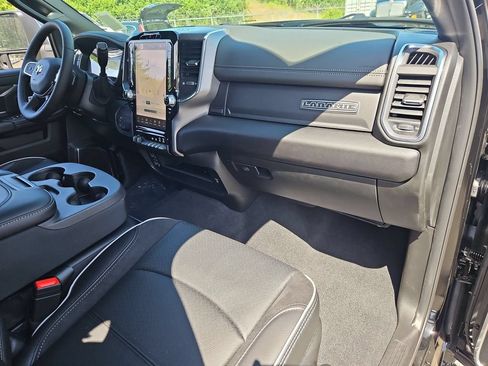 New 2026 RAM 3500 Laramie AWD/4WD image 17