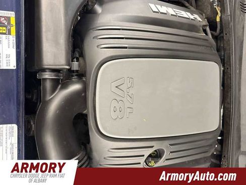 Used 2015 Dodge Challenger R/T Plus image 33