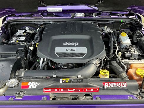 Used 2017 Jeep Wrangler Unlimited Sahara image 27