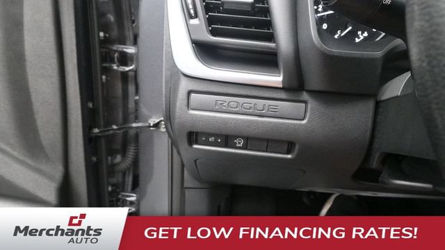 Used 2023 Nissan Rogue S AWD/4WD image 20