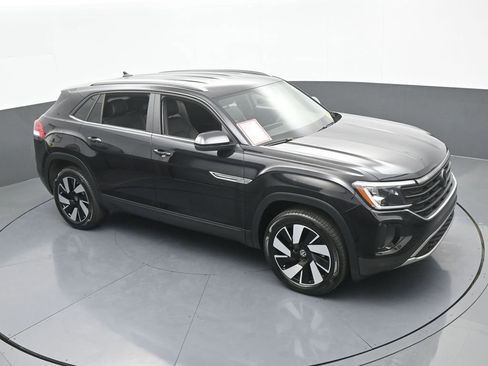 Used 2024 Volkswagen Atlas Cross Sport SE image 52