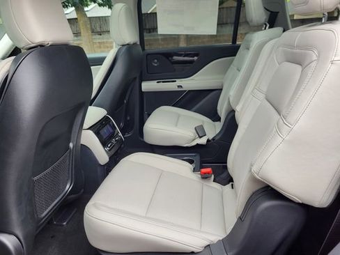 New 2025 Lincoln Aviator Reserve image 13