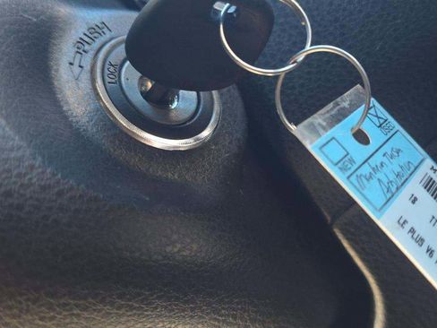 Used 2018 Toyota Highlander Plus image 18