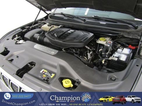 Used 2023 Jeep Wagoneer L Series II AWD/4WD image 47