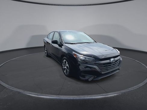 Used 2025 Subaru Legacy Premium AWD/4WD image 3