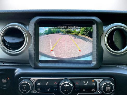 Certified 2022 Jeep Wrangler Unlimited Sahara w/ Cold Weather Group AWD/4WD image 14