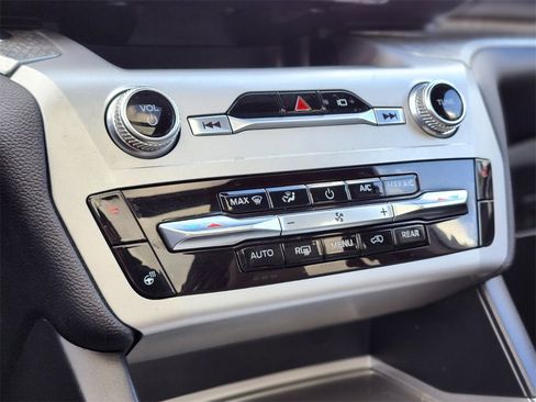 Certified 2022 Ford Explorer Timberline image 25