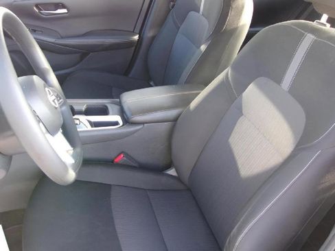 Used 2025 Nissan Sentra SV FWD image 13