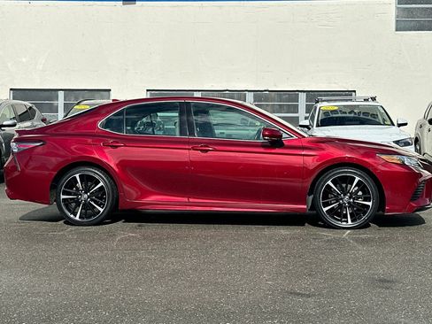 Used 2018 Toyota Camry XSE w/ Audio Package FWD image 3