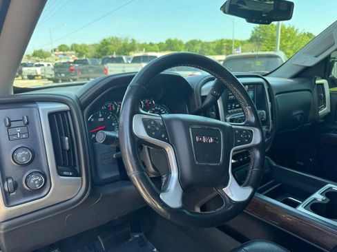 Used 2018 GMC Sierra 1500 SLT AWD/4WD image 14
