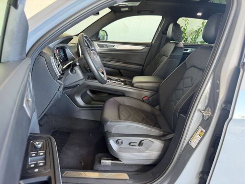 Used 2026 Volkswagen Atlas Cross Sport SE AWD/4WD image 40