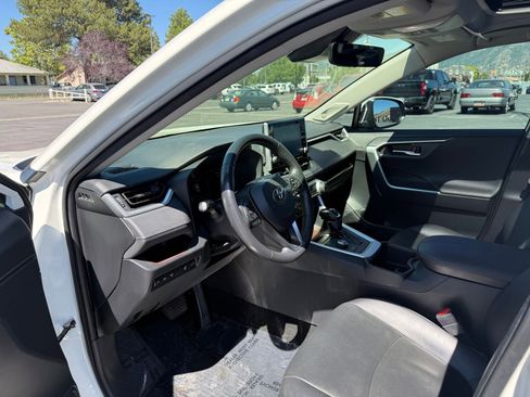 Used 2022 Toyota RAV4 Limited w/ Limited Grade Weather Package AWD/4WD image 11