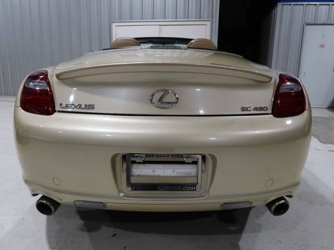Used 2006 Lexus SC 430 Convertible w/ Preferred Accessory Pkg RWD image 4