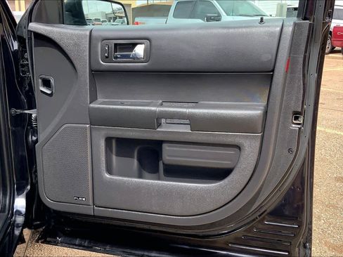 Used 2019 Ford Flex SE FWD image 23