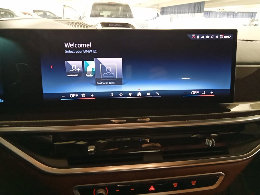 Used 2026 BMW X7 M60i AWD/4WD image 14
