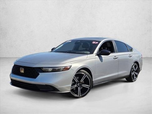 Used 2023 Honda Accord Sport image 1