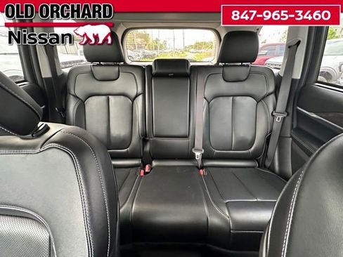 Used 2023 Jeep Grand Cherokee Limited w/ Luxury Tech Group II AWD/4WD image 13