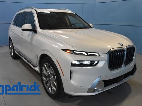 Certified 2024 BMW X7 xDrive40i AWD/4WD image 1