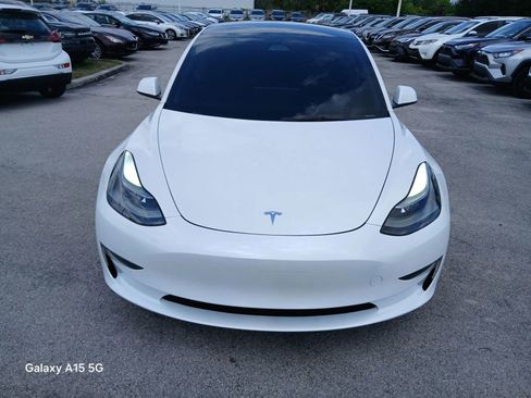 Used 2023 Tesla Model 3 Standard Range RWD image 3