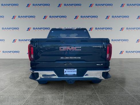 Used 2024 GMC Sierra 1500 SLT AWD/4WD image 4