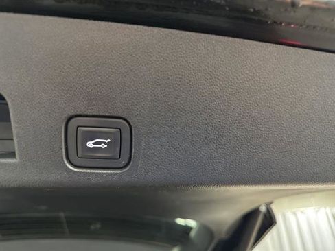 Certified 2025 Buick Enclave Sport Touring w/ Power Package image 24