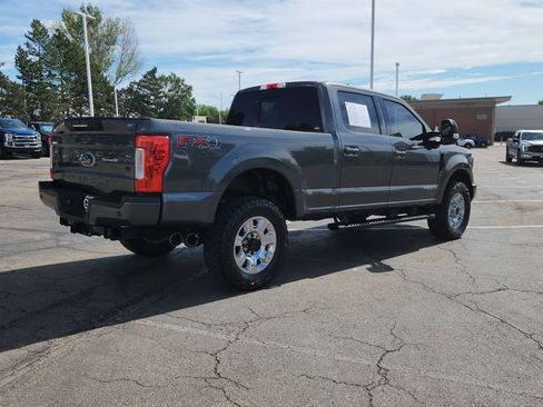 Used 2019 Ford F350 Lariat w/ Lariat Ultimate Package AWD/4WD image 10