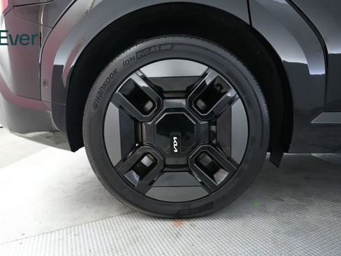 Used 2024 Kia EV9 GT-Line image 22