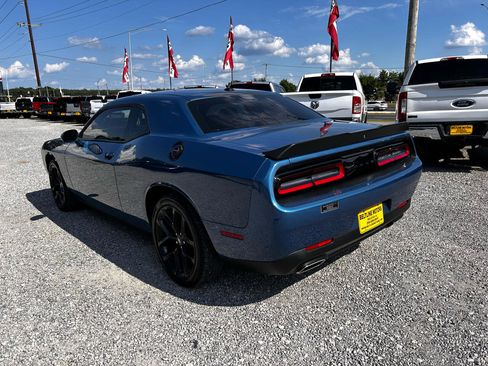 Used 2022 Dodge Challenger SXT w/ Blacktop Package image 17