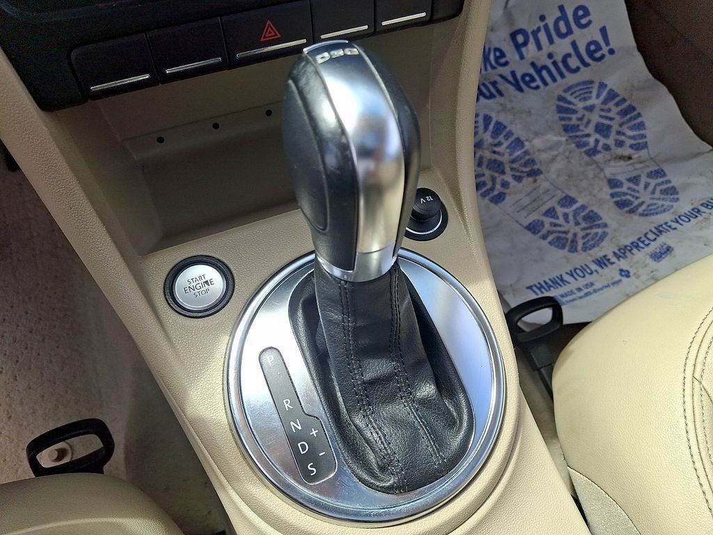 Used 2013 Volkswagen Beetle TDI FWD image 15