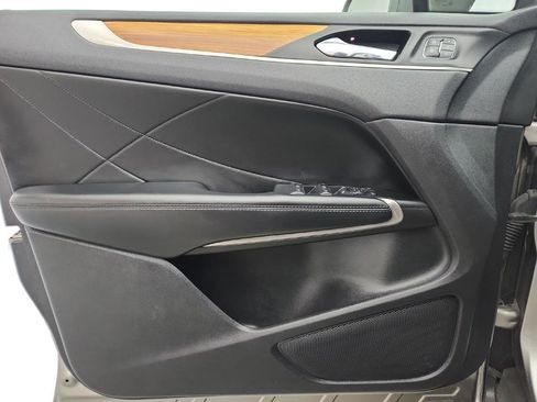 Used 2016 Lincoln MKC Reserve image 22