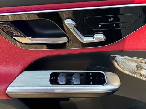 Certified 2024 Mercedes-Benz GLC 300 image 19