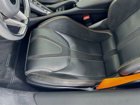 Used 2026 McLaren 750S Spider image 18