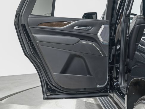 Used 2024 Cadillac Escalade Sport Platinum w/ LPO, ONYX Package AWD/4WD image 26
