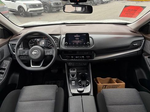 Certified 2023 Nissan Rogue SV image 25