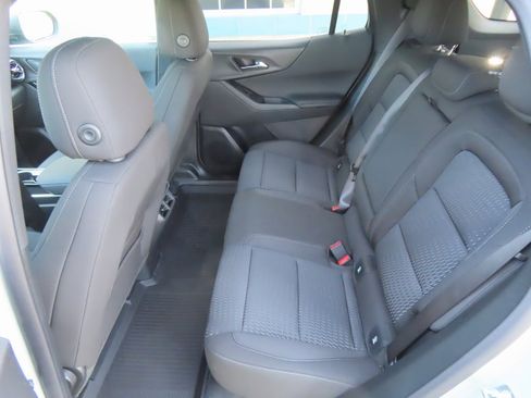 New 2026 Chevrolet Equinox LT w/ LPO, Floor Liner Package image 23