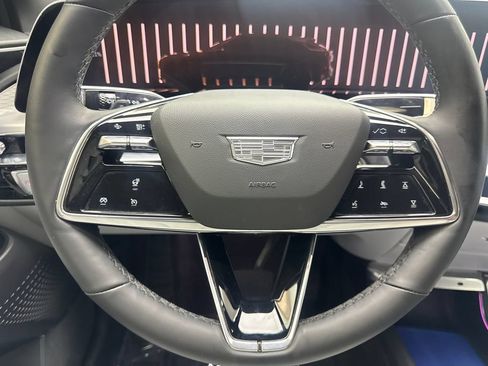 Used 2024 Cadillac Lyriq Luxury RWD image 56