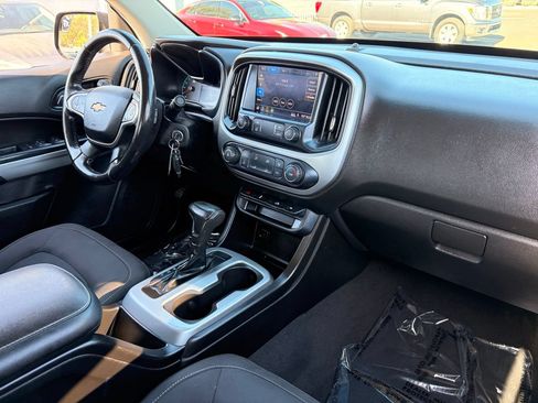 Used 2019 Chevrolet Colorado LT AWD/4WD image 13