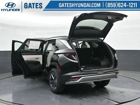 New 2025 Hyundai Tucson SEL image 57