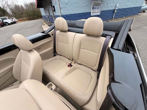 Used 2013 Volkswagen Beetle 2.5 image 18