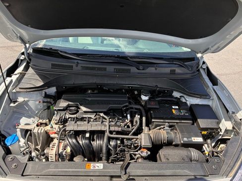 Used 2023 Hyundai Kona SEL AWD/4WD image 9