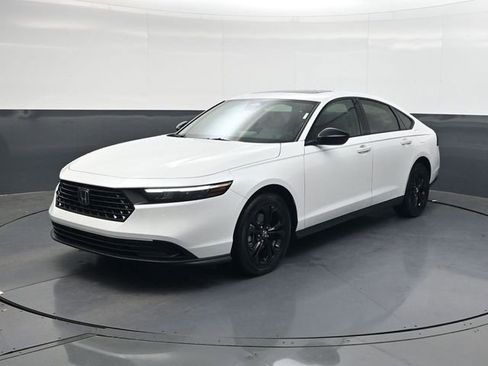 New 2025 Honda Accord SE image 8