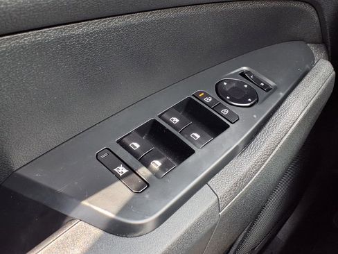 Certified 2026 Kia Sportage LX FWD image 20