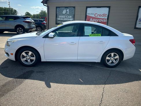 Used 2015 Chevrolet Cruze LT FWD image 8