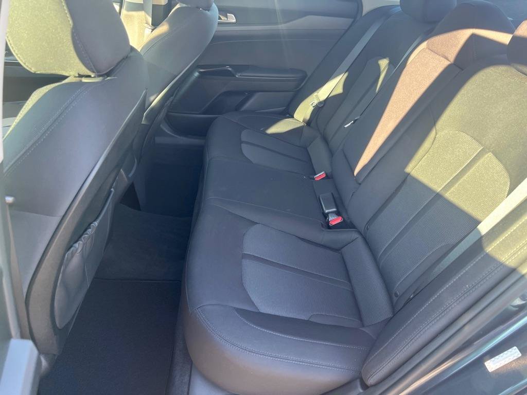 Used 2021 Kia K5 LXS FWD image 15